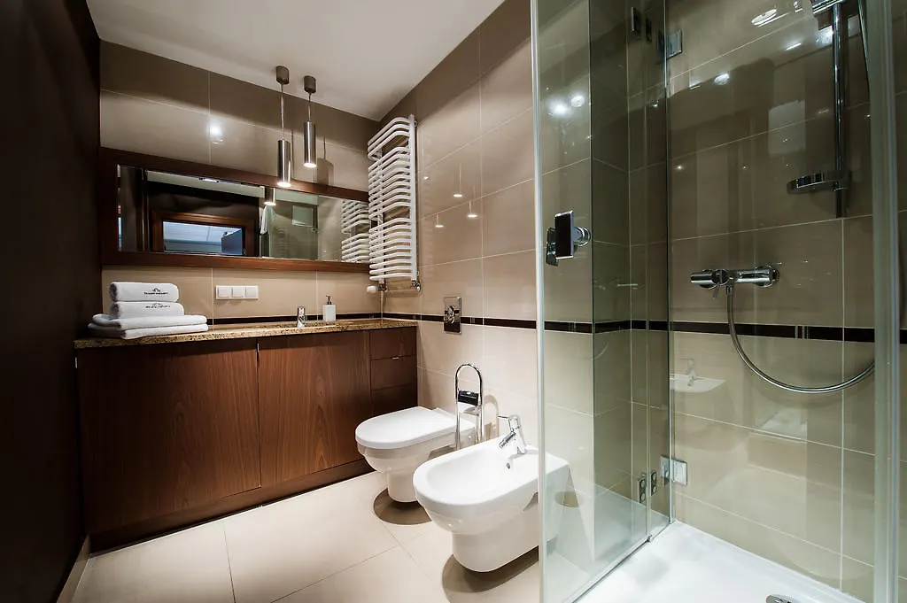 Exclusive Apartments - Old Town Breslavia 4*,